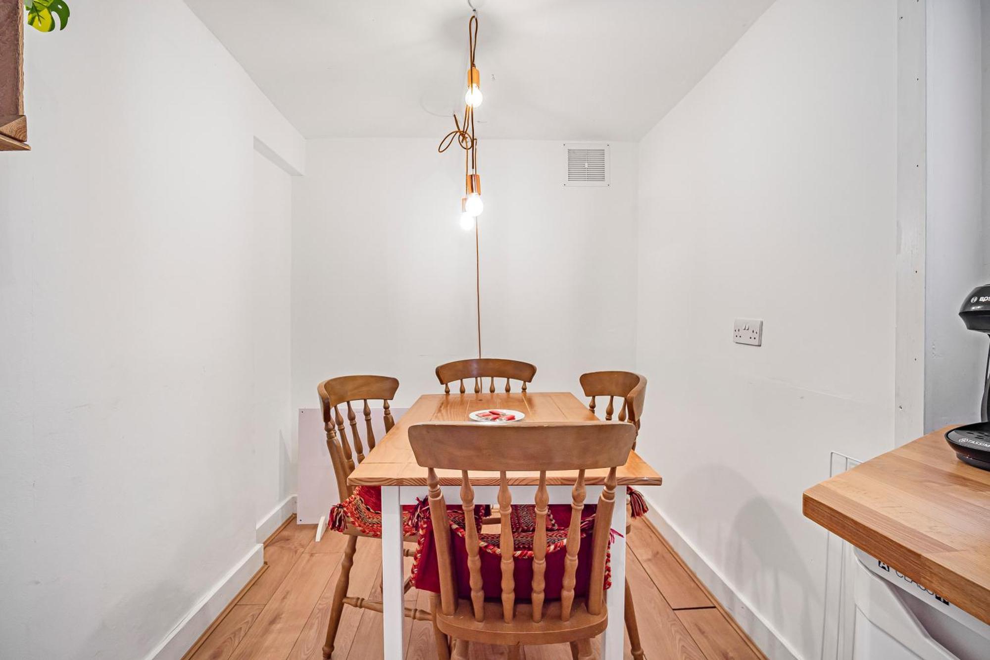 Pass The Keys Private Garden Apartment By Tulse Hill Station Londen Buitenkant foto