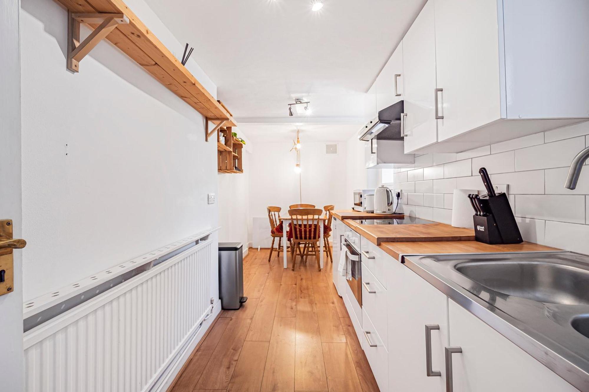 Pass The Keys Private Garden Apartment By Tulse Hill Station Londen Buitenkant foto