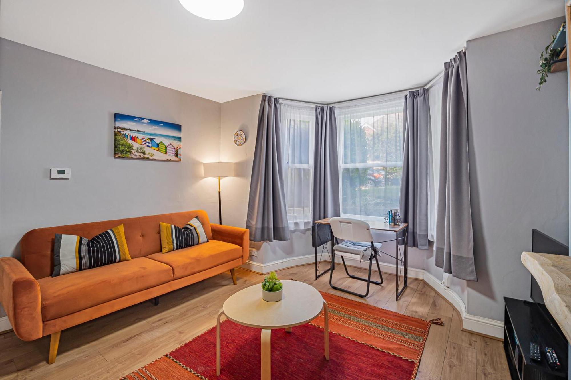 Pass The Keys Private Garden Apartment By Tulse Hill Station Londen Buitenkant foto
