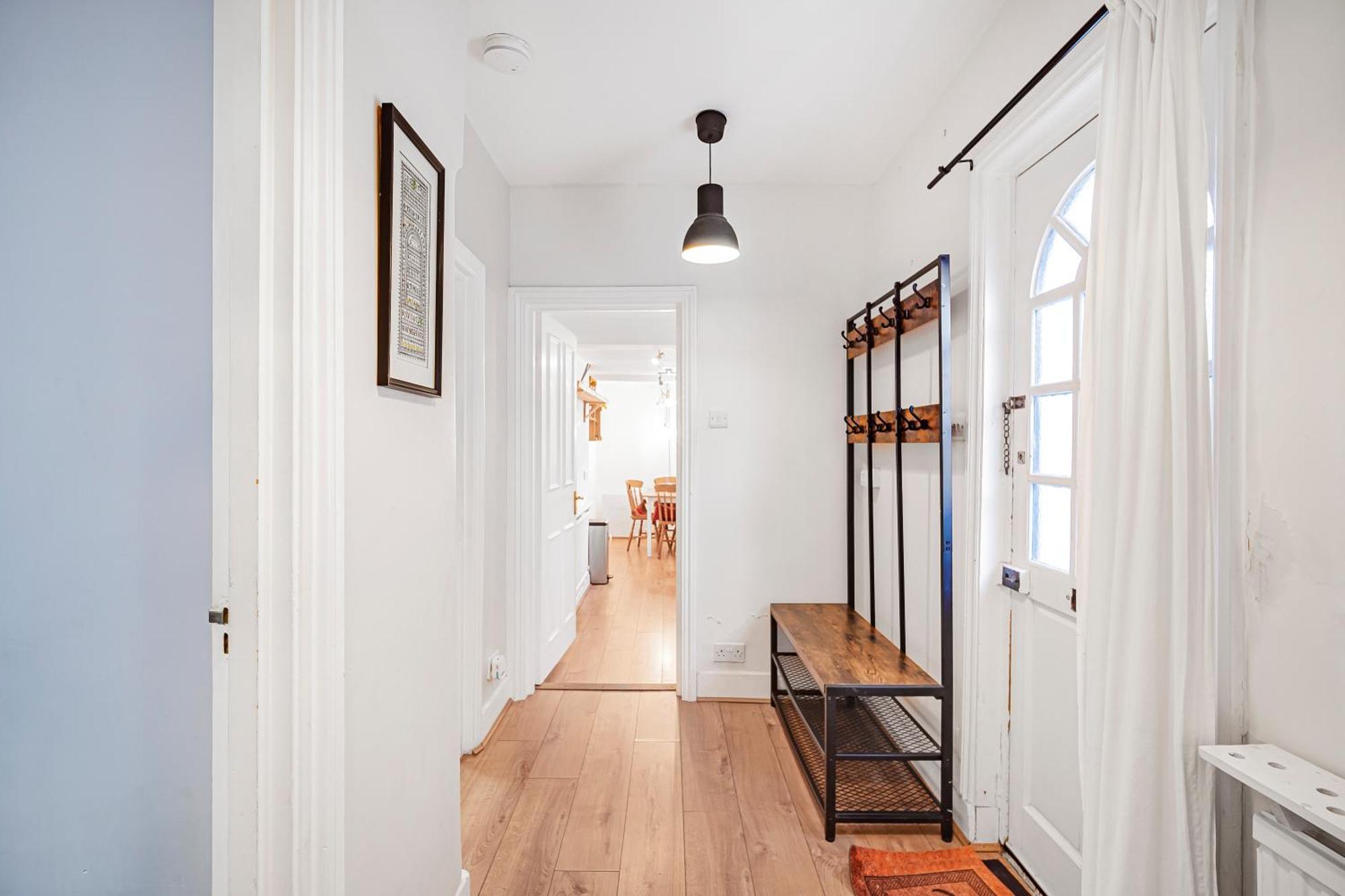 Pass The Keys Private Garden Apartment By Tulse Hill Station Londen Buitenkant foto